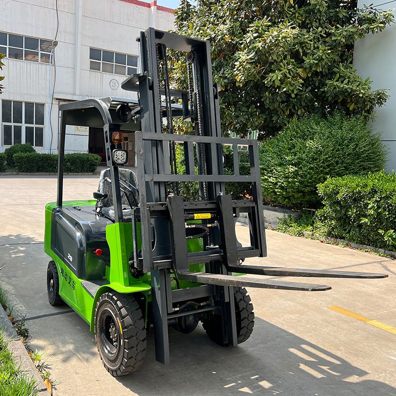 LEKING 2 Ton Electric Forklift - Image 5